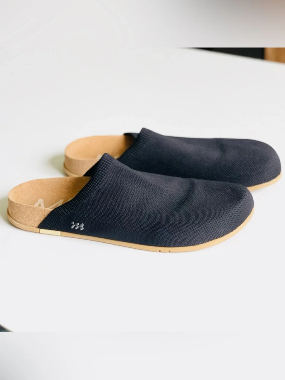 Message Men’s EU 44 (US 11-11.5) Henning Mule black closed toe knit cork slip on
